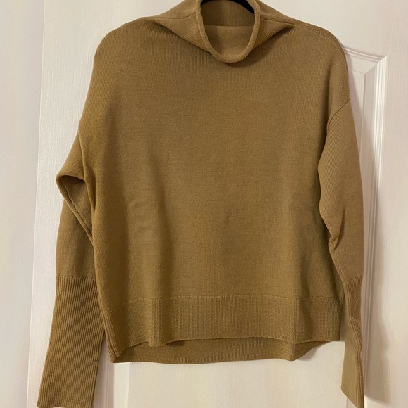 Aritzia Wilfred Cyprie Sweater - Picture 4 of 5